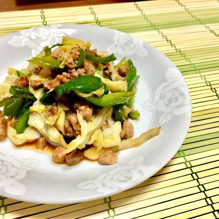 ご飯がすすむ！豚肉とピーマンの炒め物